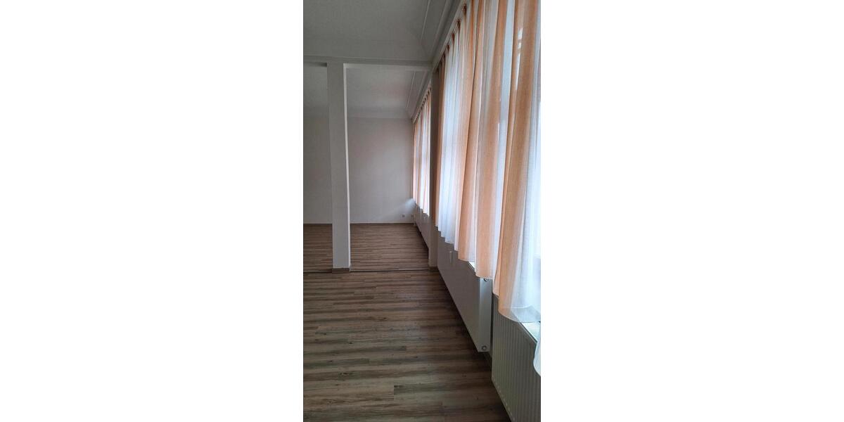 Etagenwohnung Ebersbach - 2 Zimmer, 100 m&sup2;, 700&euro; | Angebot:24235220