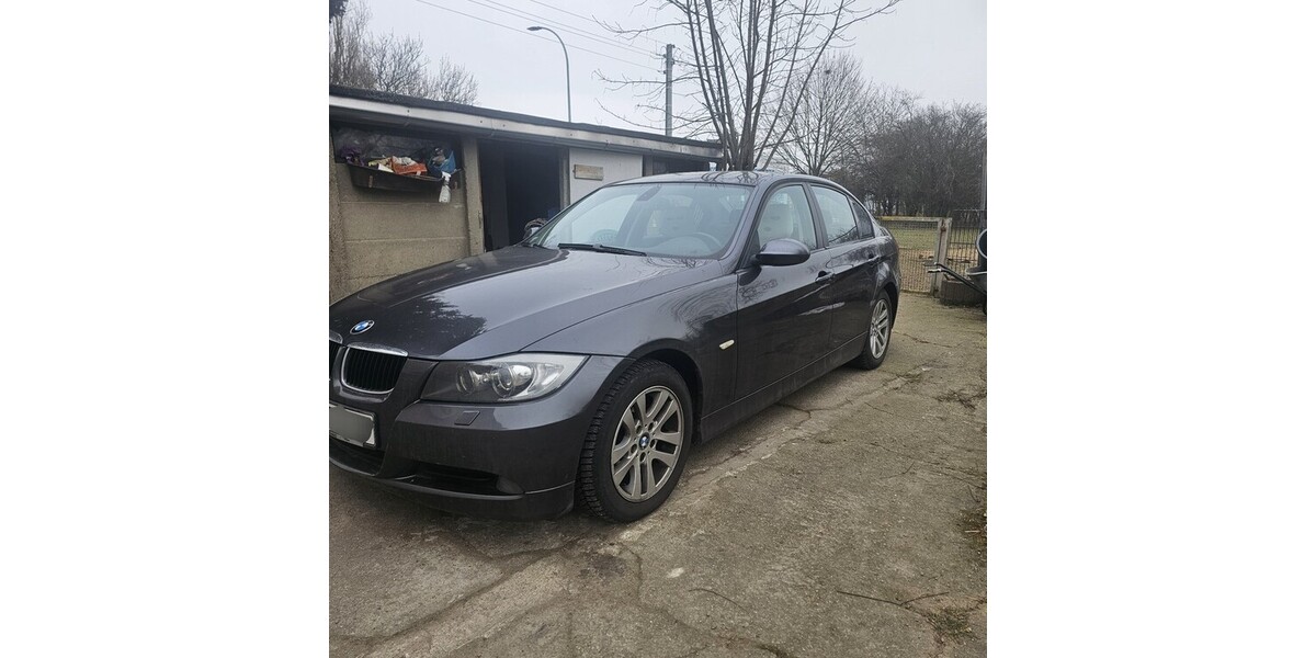 BMW E90 205.000 km 3.000 &euro; Coswig 01640