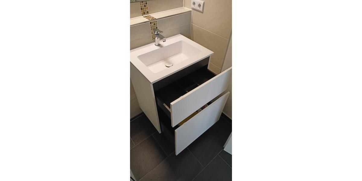 Top Altersvorsorge mit 4,8% Mietrendite, Stellplatz, Balkon & EBK 2 zimmer