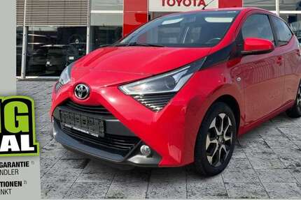 Toyota Aygo 32.235 km 10.890 € Dresden 01217
