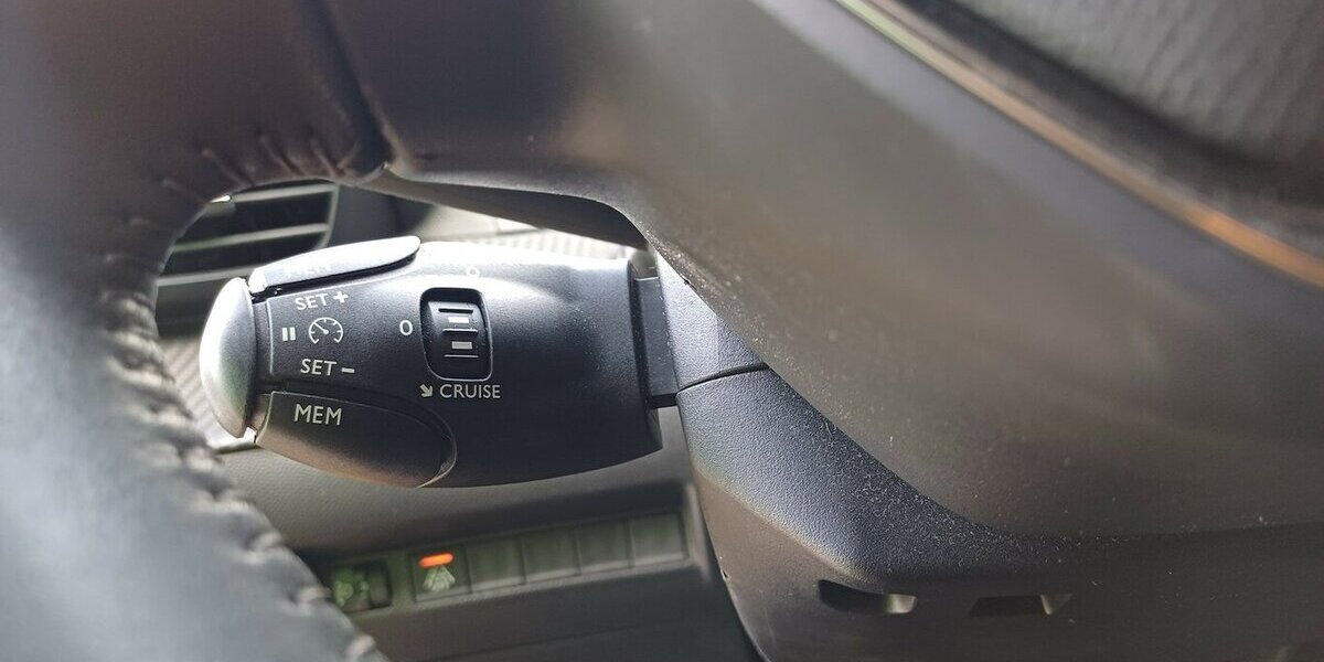 Peugeot 208 Active Pack 36.000 km 14.990 &euro; Meißen 01662