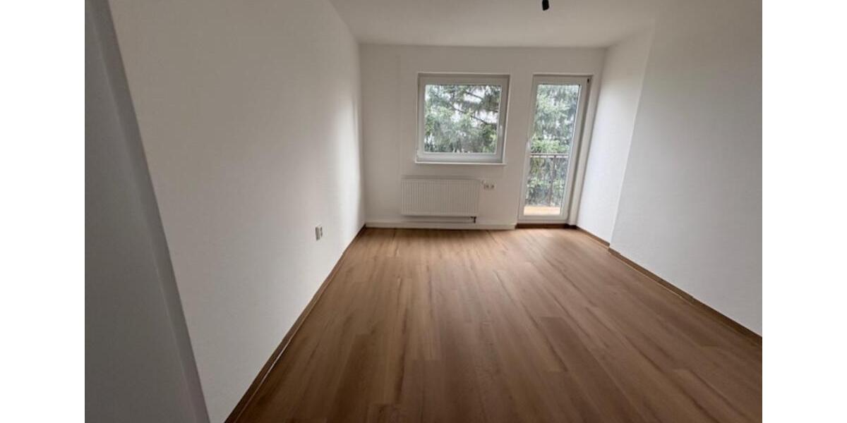 Etagenwohnung Dresden Prohlis - 2 Zimmer, 50 m&sup2;, 450&euro; | Angebot:25499824