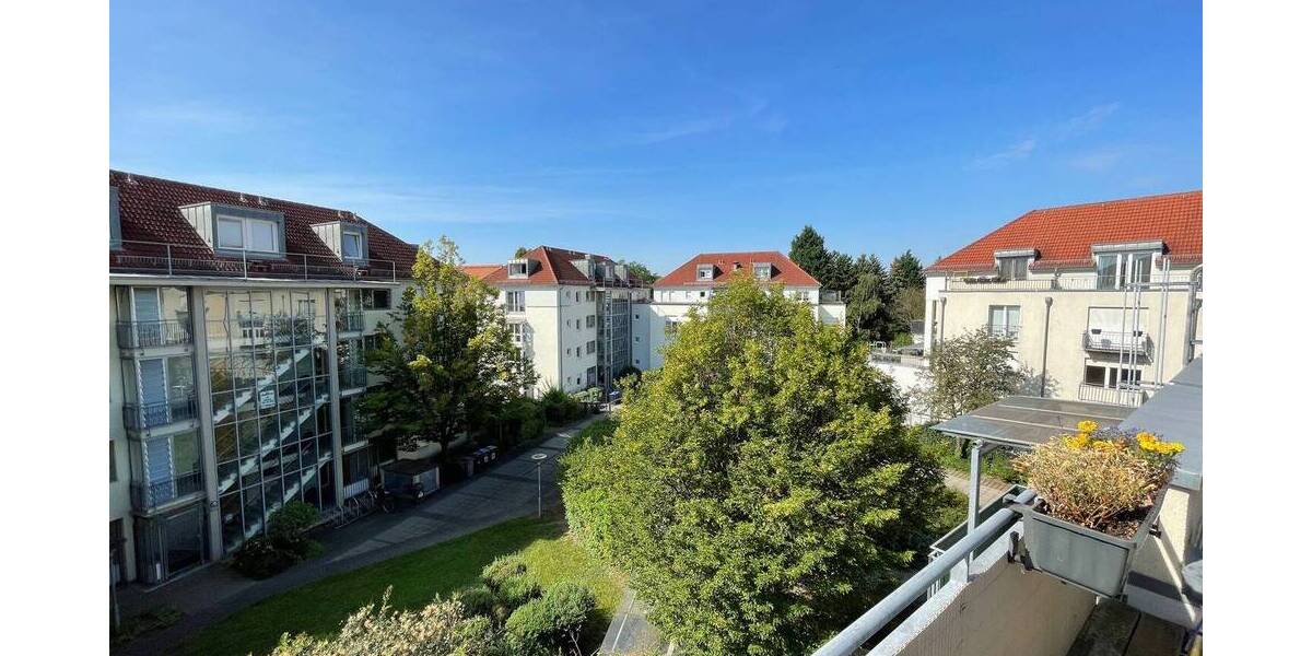 Etagenwohnung Dresden Strehlen - 2 Zimmer, 79 m&sup2;, 205.000&euro; | Angebot:25682350