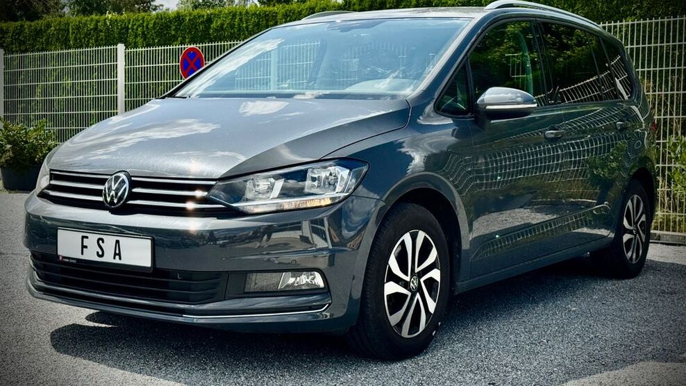 VW Touran 80.000 km 20.999 € Dresden 01259