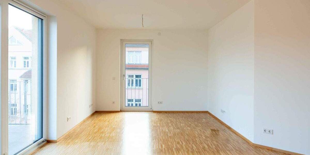 ++ Eigennutzer aufgepasst!!! - Exklusives Wohnerlebnis: Stilvolle 4-Raumwohnung mit Sonnenbalkon ++ 4 zimmer