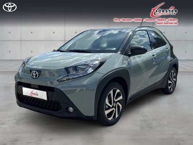 Toyota Aygo (X) 2.500 km 17.290 &euro; Pirna 01796