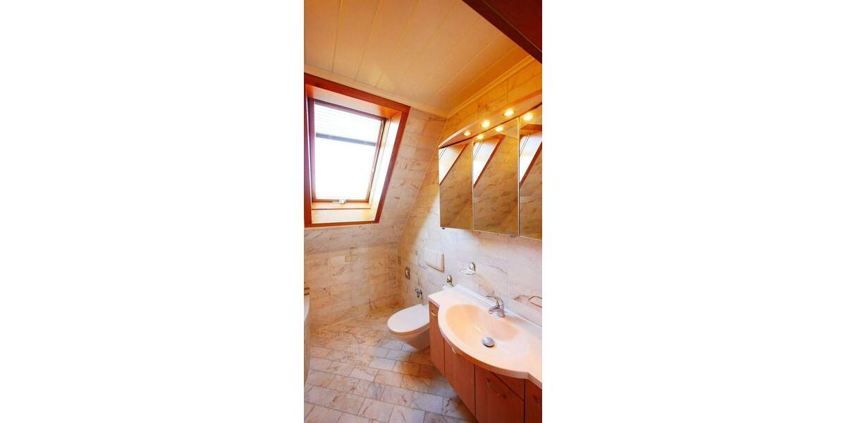 AREAS: RESERVIERT-Gemütliche ETW mit großer Nutzfläche, bezugsfrei! 2 zimmer