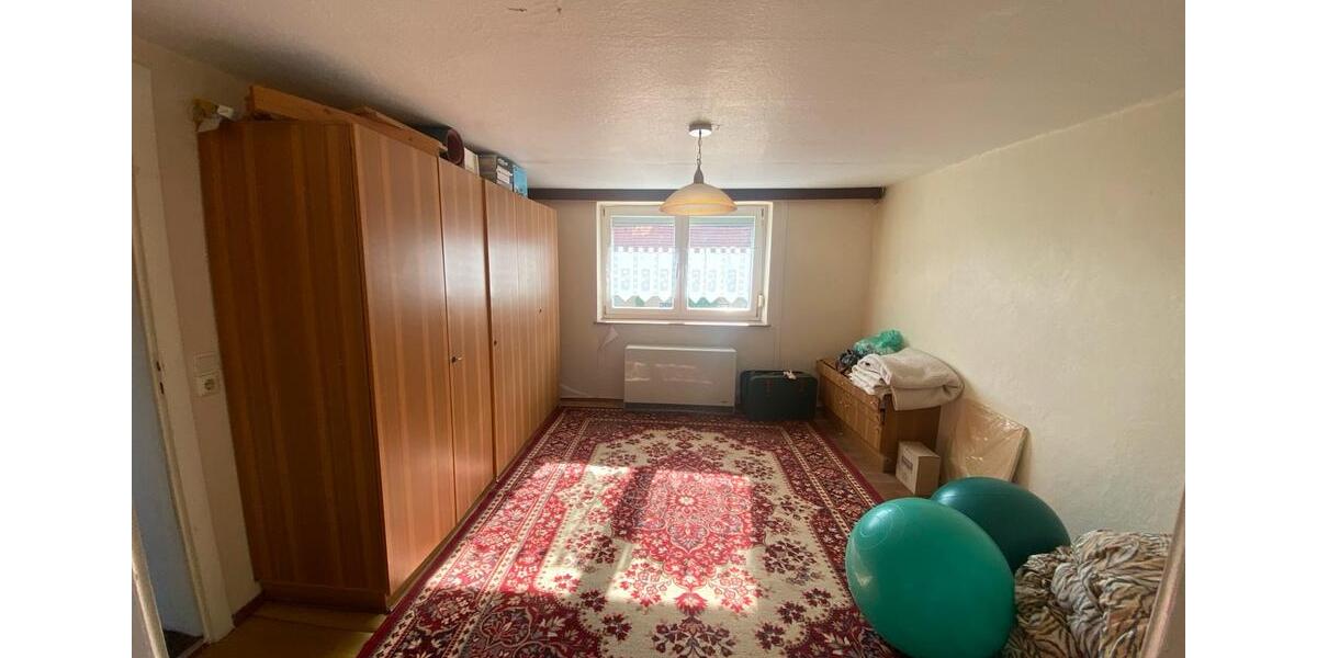 Einfamilienhaus Ebersbach - 5 Zimmer, 95 m&sup2;, 85.000&euro; | Angebot:26940795
