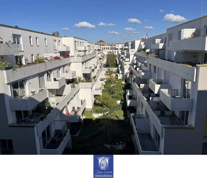 Ihr neuer Lieblingsplatz! Großer Balkon, zwei Bäder, Sauna, EBK, Fußbodenheizung! 4 zimmer