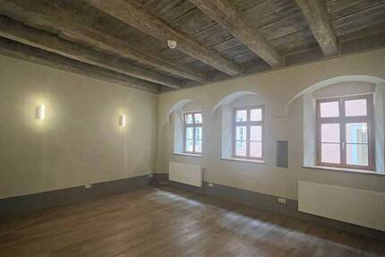 Gewerbeobjekt Meißen - 3 Zimmer, 60 m&sup2;, 420&euro; | Angebot:24040097