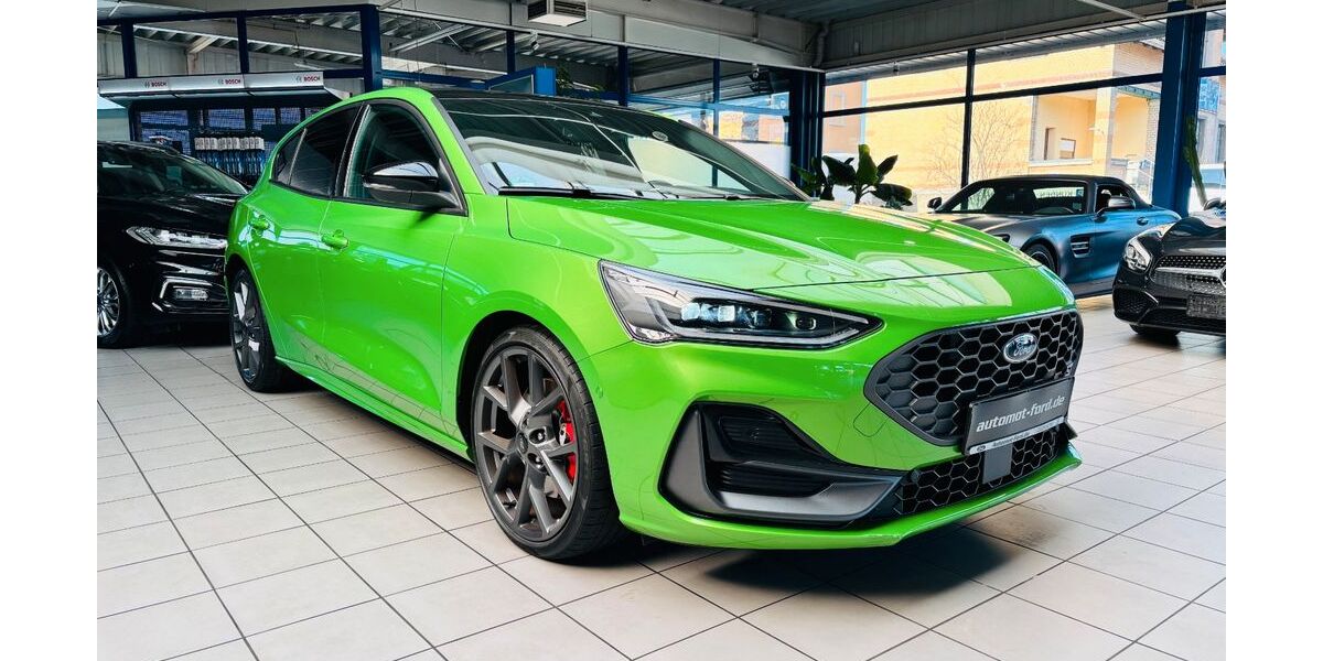 Ford Focus 16.718 km 32.890 &euro; Heidenau 01809