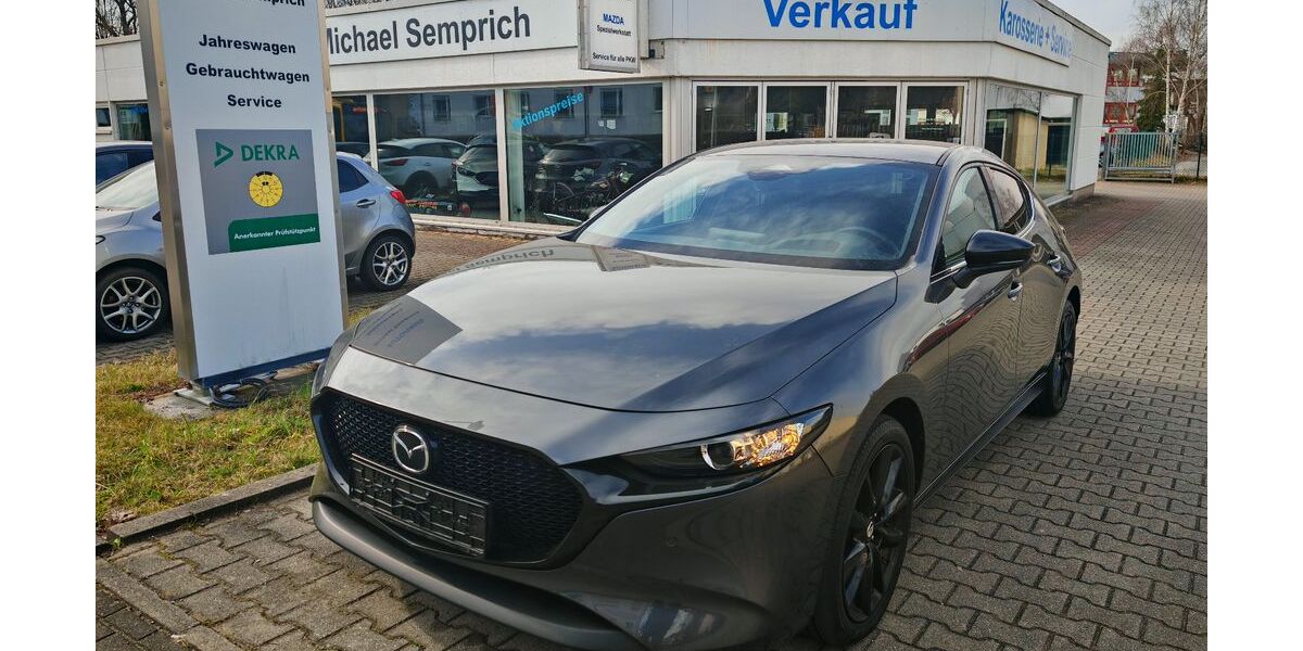 Mazda 3 8.000 km 24.990 &euro; Heidenau 01809
