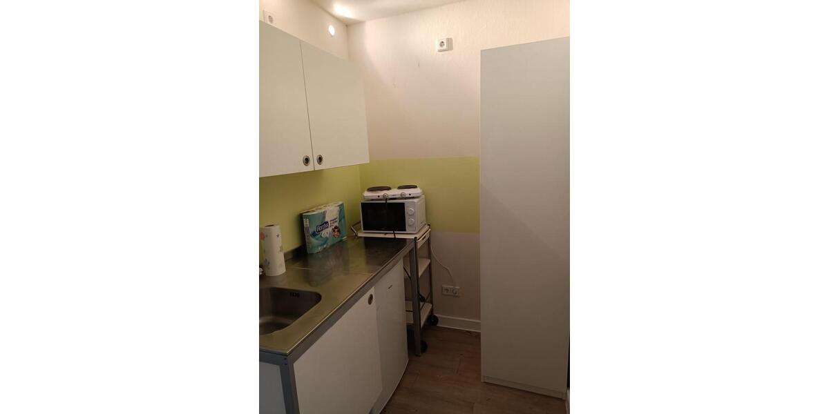 Etagenwohnung Dresden Prohlis - 1 Zimmer, 20 m&sup2;, 300&euro; | Angebot:25749743