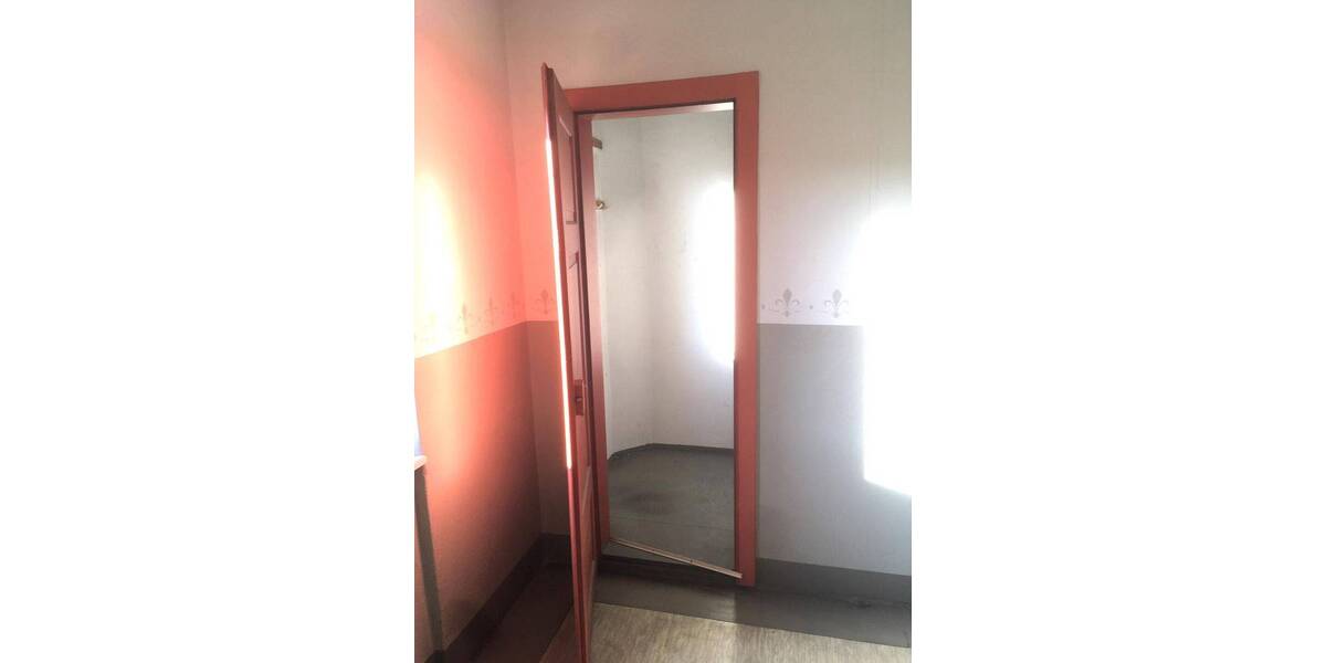 Etagenwohnung Dresden Friedrichstadt - 4 Zimmer, 100 m&sup2;, 757&euro; | Angebot:26343668