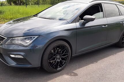 Seat Leon 85.000 km 17.990 &euro; Dresden 01259