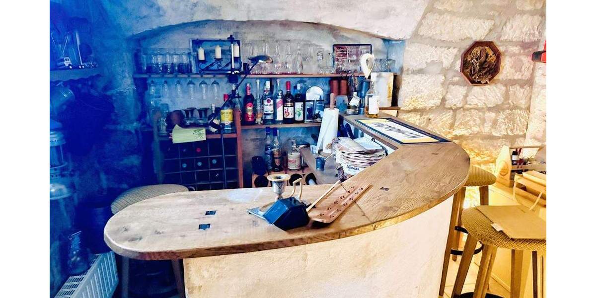 Einfamilienhaus Pirna - 9 Zimmer, 260 m&sup2;, 490.000&euro; | Angebot:25109404