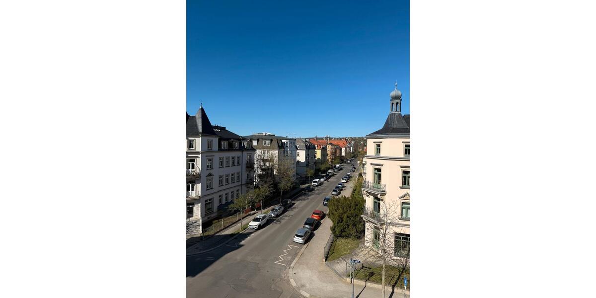 Dachgeschoßwohnung Dresden Blasewitz - 4 Zimmer, 115 m&sup2;, 1.265&euro; | Angebot:26426124