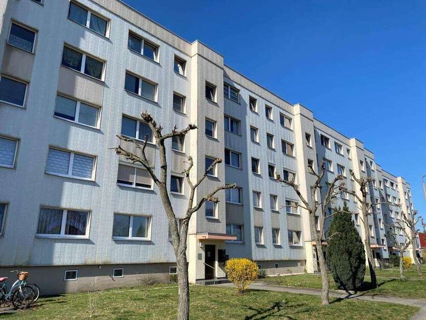 Wohnung zum Kaufen in Ottendorf-Okrilla 16.000 € 26.56 m²