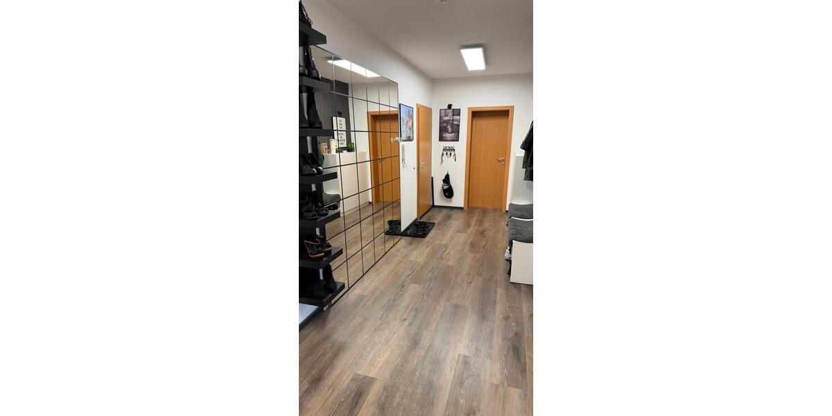 Etagenwohnung Heidenau - 3.5 Zimmer, 94 m&sup2;, 1.100&euro; | Angebot:25613105