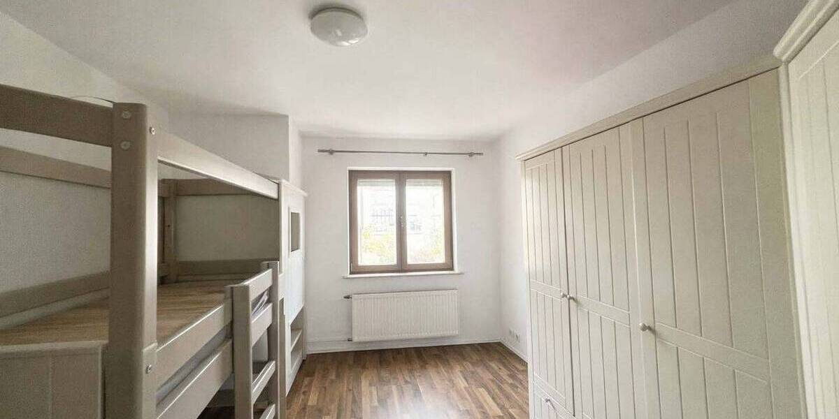 Etagenwohnung Dresden Briesnitz - 3 Zimmer, 82 m&sup2;, 220.000&euro; | Angebot:26258884