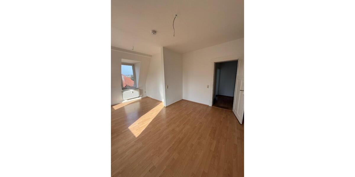Etagenwohnung Dresden Cotta - 2 Zimmer, 63 m&sup2;, 475&euro; | Angebot:25414656