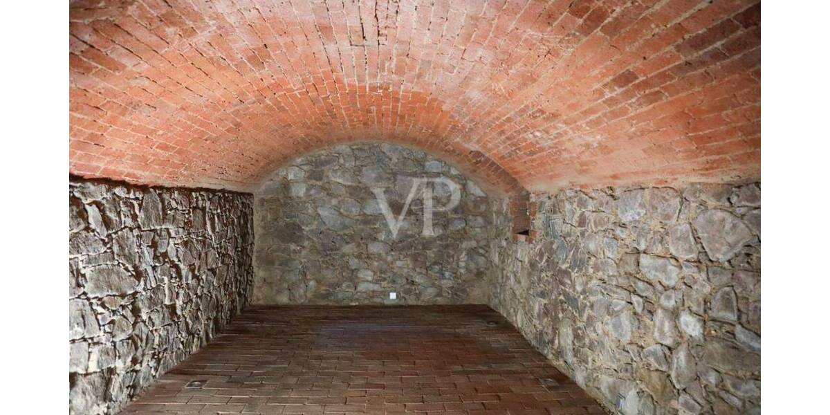 Bungalow Radebeul - 5 Zimmer, 215 m&sup2;, 697.500&euro; | Angebot:20592378