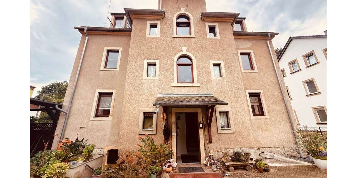 Einfamilienhaus Pirna - 9 Zimmer, 260 m&sup2;, 490.000&euro; | Angebot:25107489