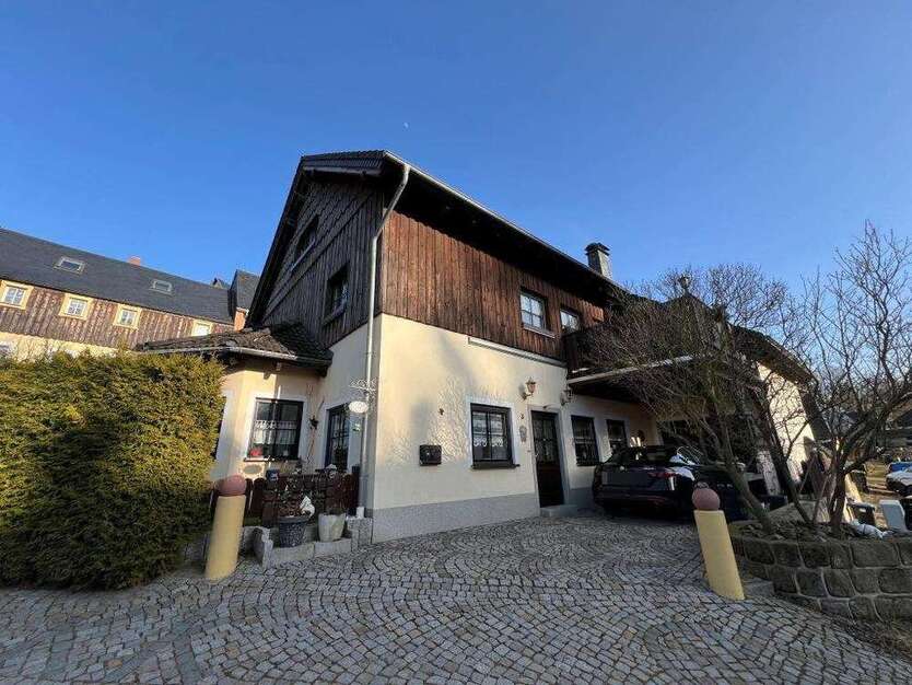 Haus zum Kaufen in Lauenstein 280.000 € 398 m²