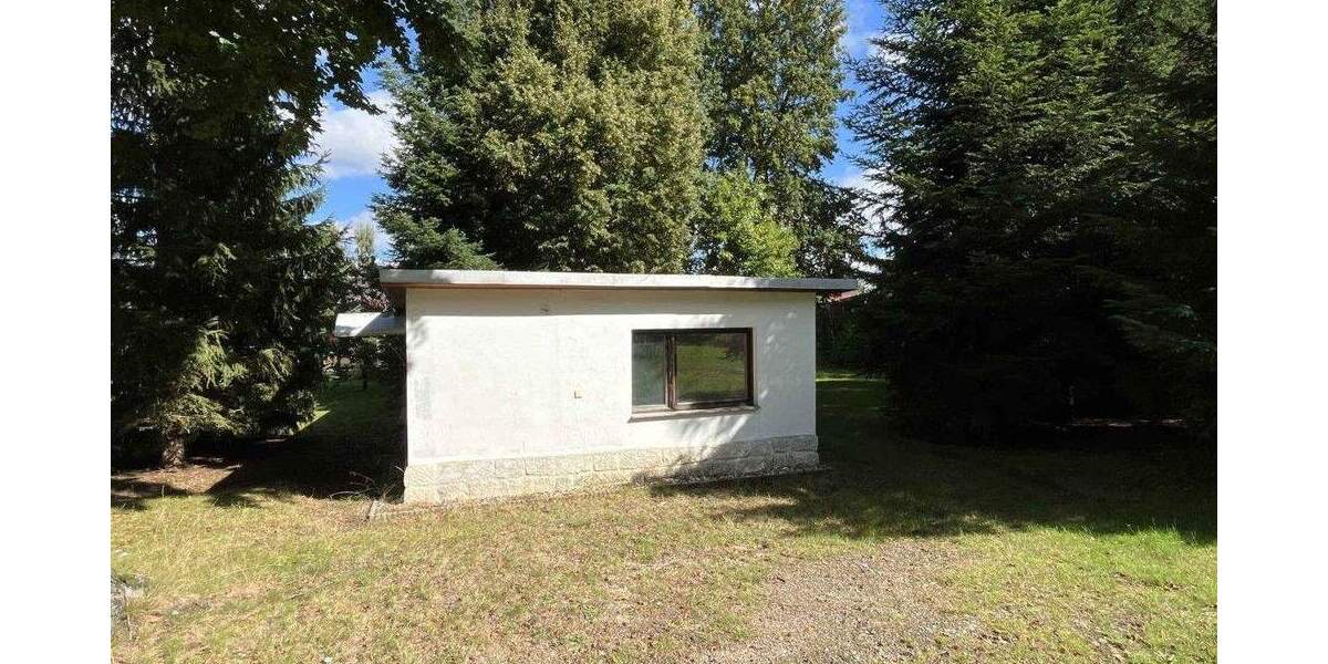 Liegau-Augustusbad: Großes Bauland am Waldrand zimmer