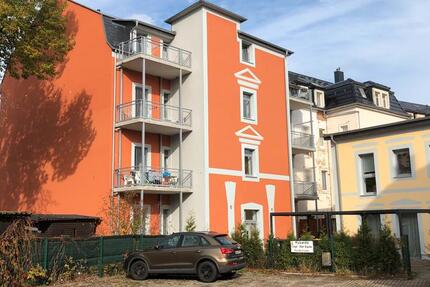 Schicke Dachwohnung mit Terrasse und Kaminofen 3 zimmer