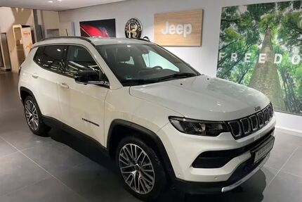 Jeep Compass 76.000 km 21.300 &euro; Pulsnitz 01896