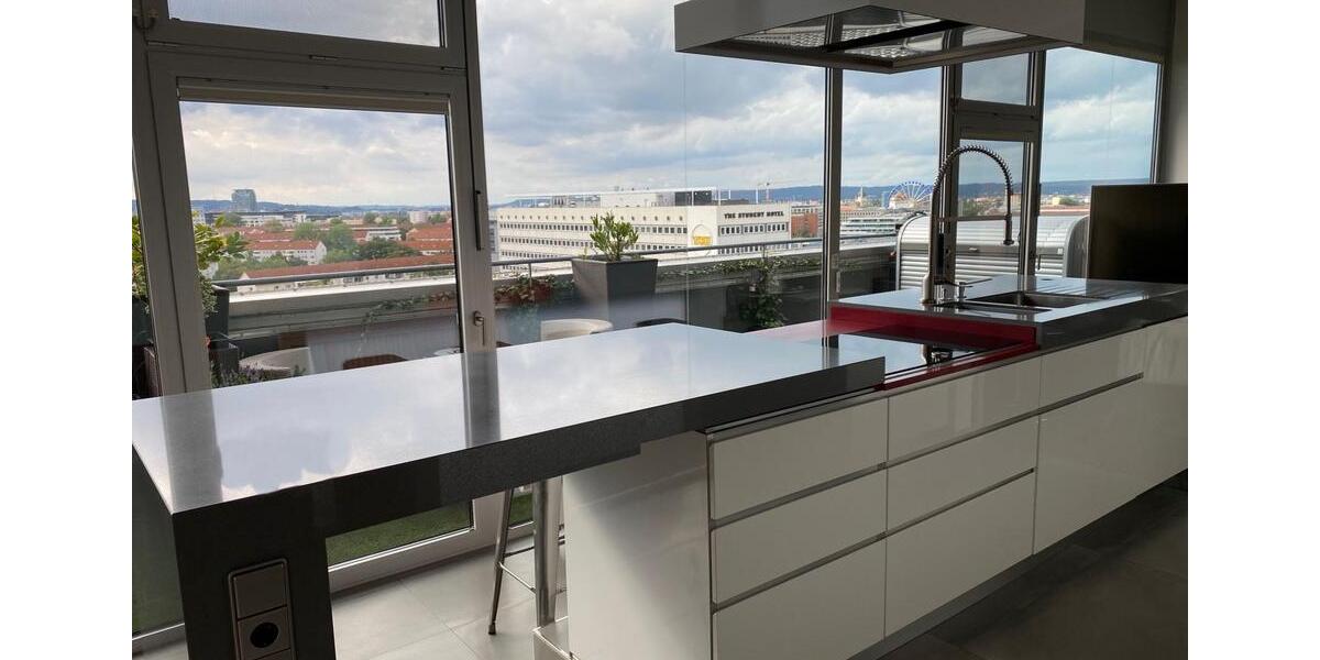 Citylights & Ballons – Penthouse mit besonderem Flair und EBK! 1 zimmer