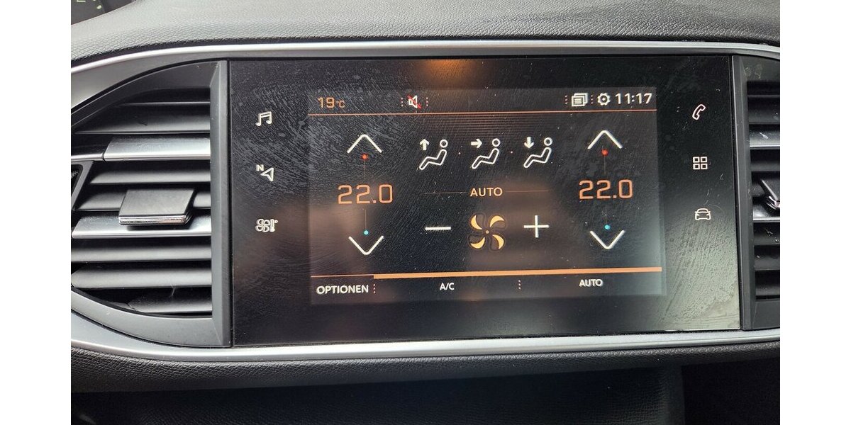 Peugeot 308 II 1.2 Pure Tech 130 97.597 km 3.650 &euro; Wilsdruff 01723