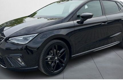 Seat Ibiza 5.000 km 25.300 € Dresden 01067