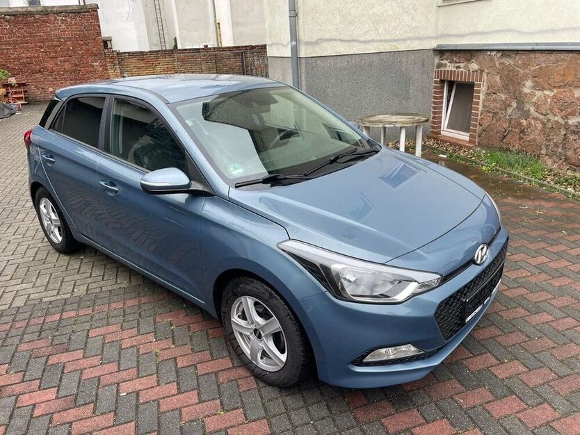 i20