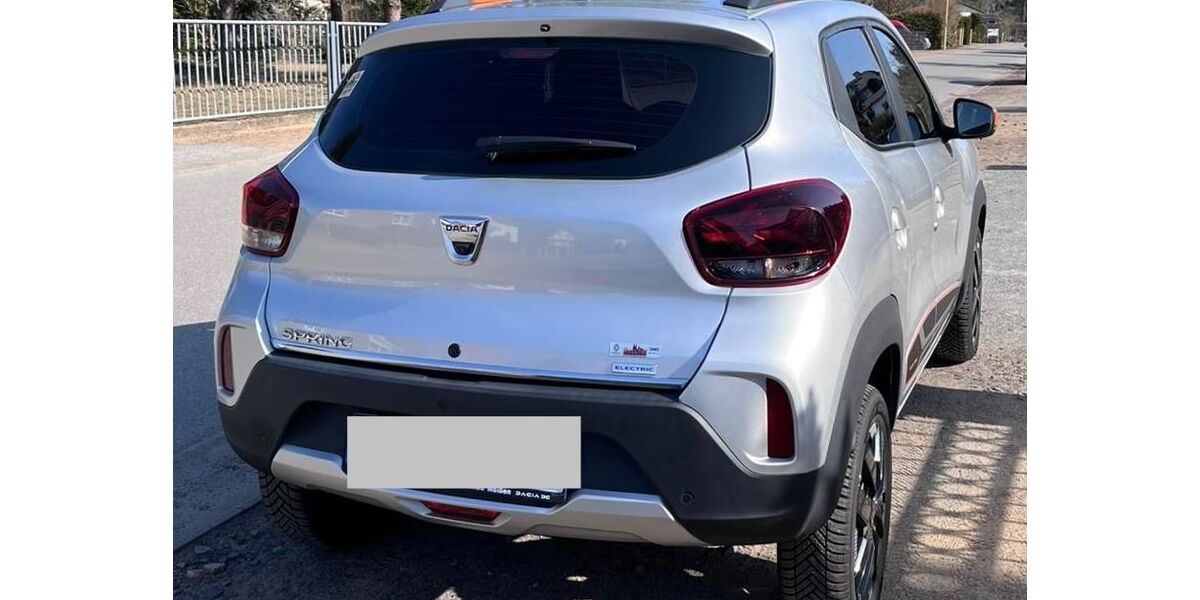 Dacia Spring 25.000 km 10.500 &euro; Coswig 01640
