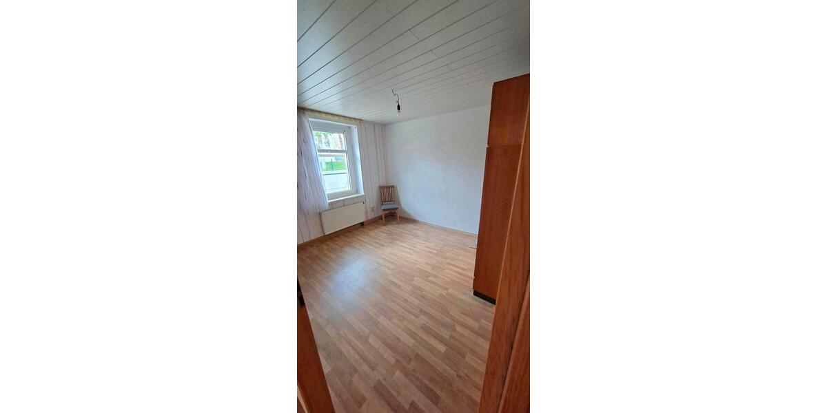 Erdgeschoßwohnung Klipphausen - 3.5 Zimmer, 85 m&sup2;, 600&euro; | Angebot:25801524