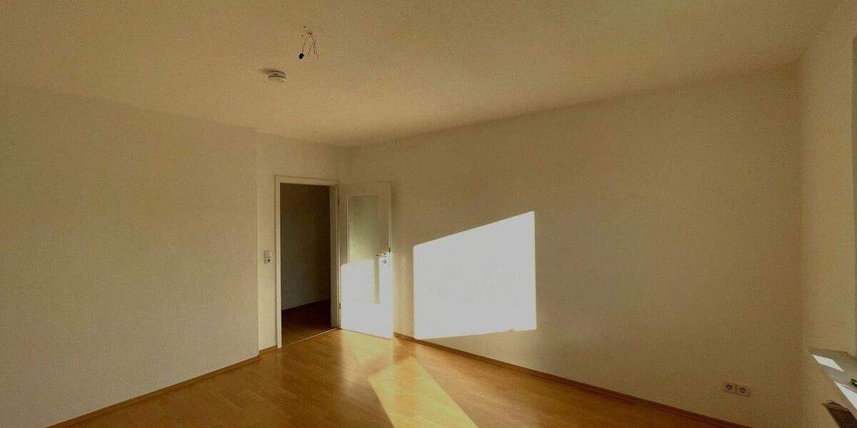 Etagenwohnung Dresden / Tolkewitz Tolkewitz/Seidnitz-Nord - 3 Zimmer, 62 m&sup2;, 596&euro; | Angebot:25818476