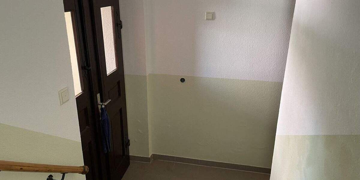 Doppelhaushälfte Glashütte - 7 Zimmer, 130 m&sup2;, 275.000&euro; | Angebot:25899912
