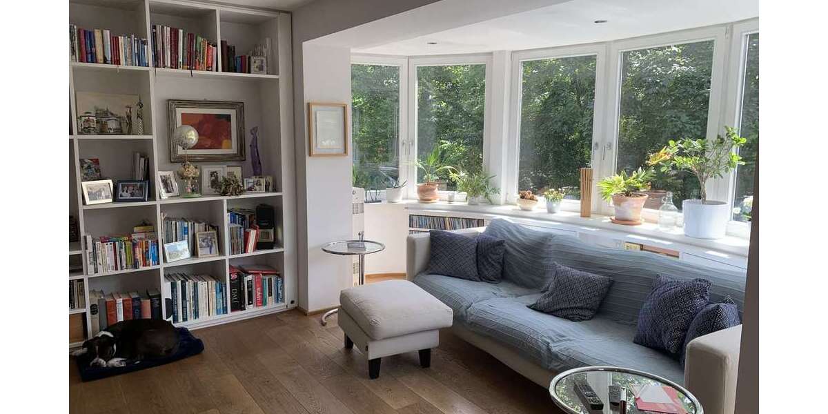 Stilvolle Stadtvilla: Historischer Charme & moderne Ausstattung – Perfekt für Wohnen und Arbeiten zimmer