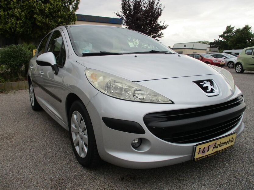 Peugeot 207 163.000 km 1.799 € Dresden 01277