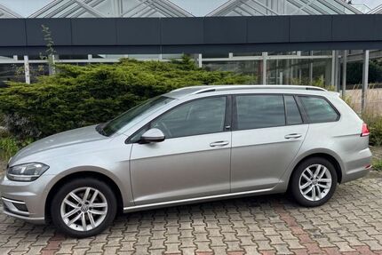 VW Golf 196.185 km 7.490 € Struppen 01796