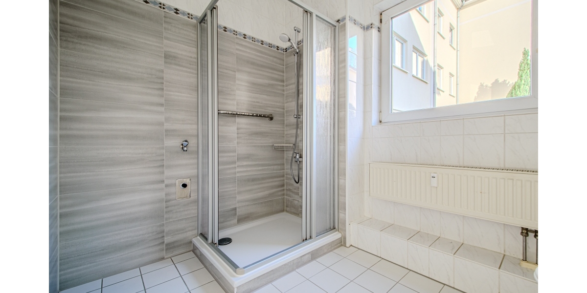 BEZUGSFREI – PARTERRRE – TERRASSE – ROLLOS – TAGESLICHTBAD – TG-STELLPLATZ - Erdgeschoßwohnung Dresden Leubnitz-Neuostra | Angebot:26504952