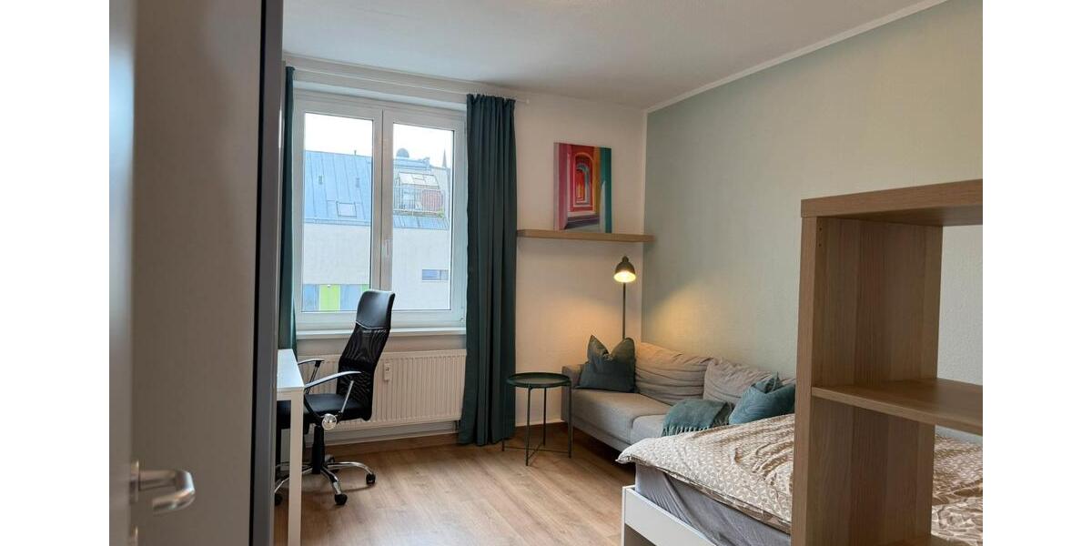 Etagenwohnung Dresden Blasewitz - 4 Zimmer, 38 m&sup2;, 650&euro; | Angebot:26406535