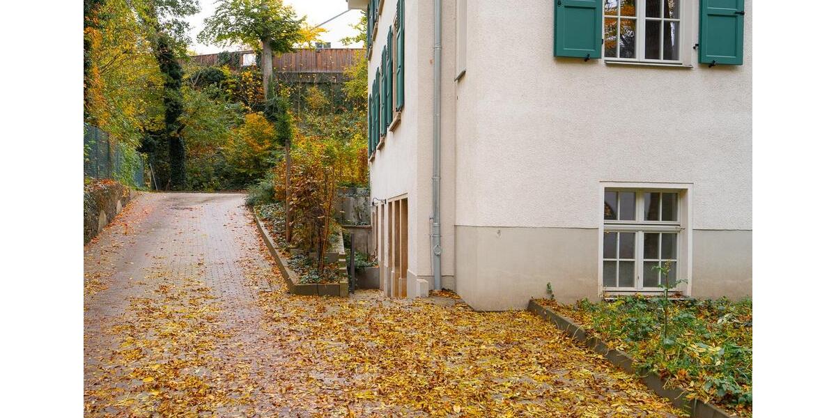 Etagenwohnung Dresden Loschwitz - 3 Zimmer, 118 m&sup2;, 1.300&euro; | Angebot:25483674