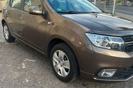 Dacia Sandero 22.450 km 5.790 &euro; Dresden 01097