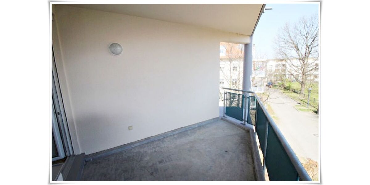 Provisionsfrei* !! Blick ins Grüne !! ruhige WOHNUNG * sonniger BALKON * Stellplatz in Tiefgarage * DRESDEN-REICK - Etagenwohnung Dresden Blasewitz | Angebot:26815480