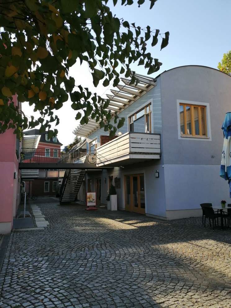 Wohnung zum Mieten in Radebeul 360 € 36.06 m²