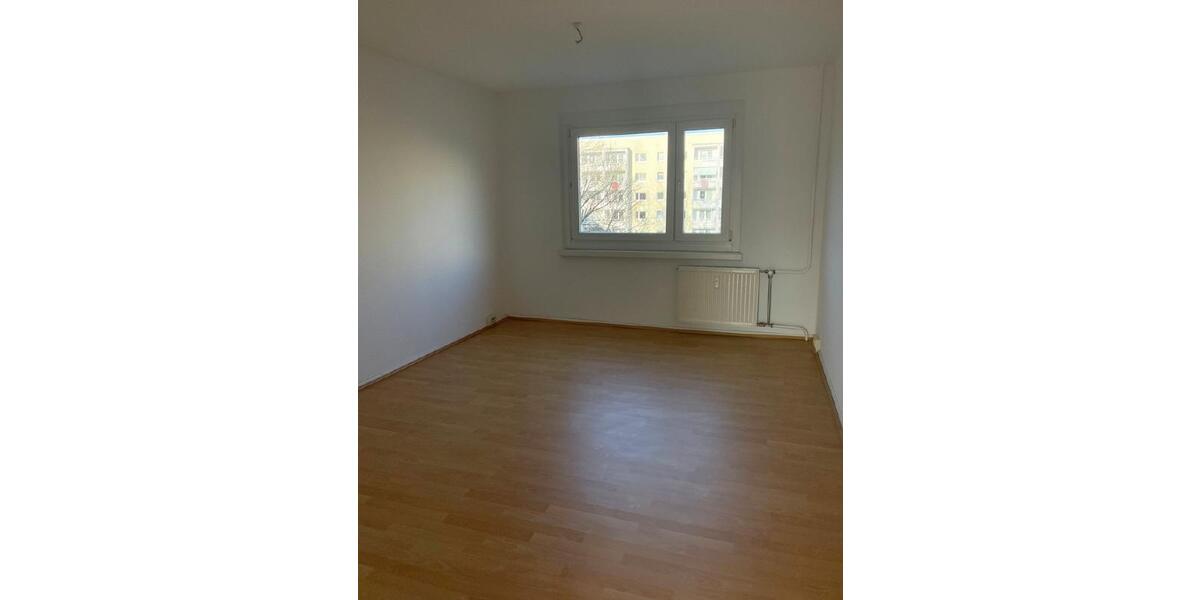 Etagenwohnung Dresden Prohlis - 3 Zimmer, 66 m&sup2;, 598&euro; | Angebot:26564877