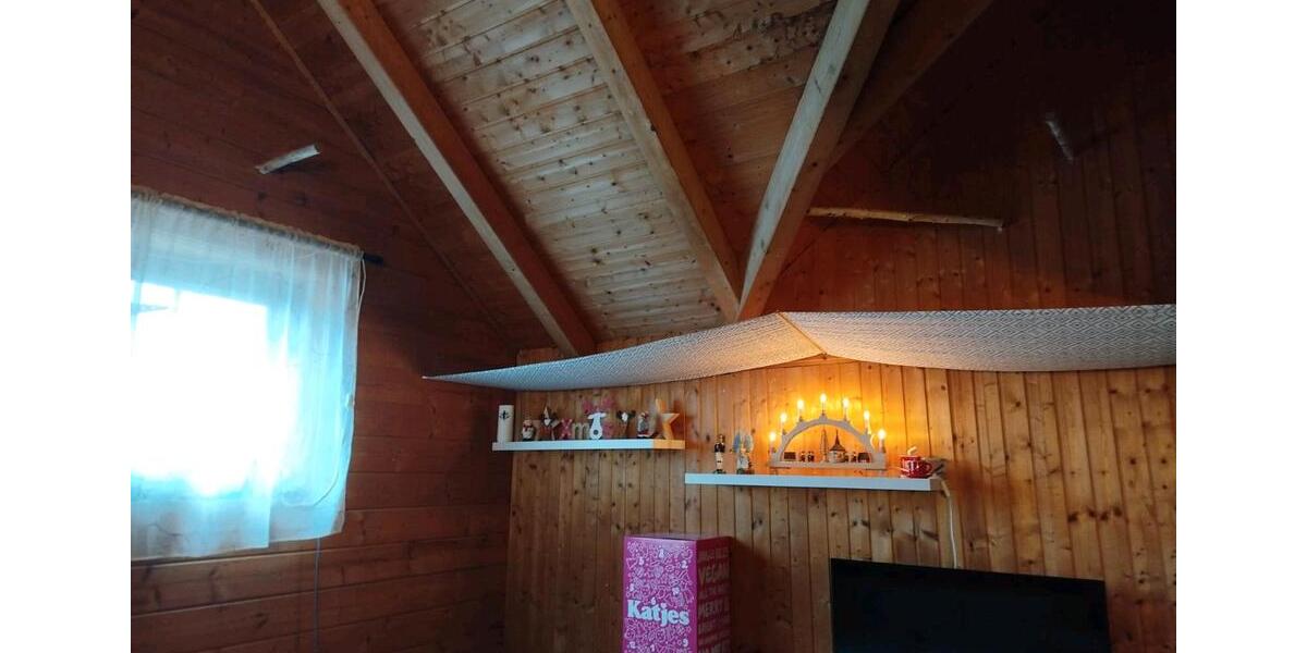 Dachgeschoßwohnung Dresden Klotzsche - 4 Zimmer, 100 m&sup2;, 1.200&euro; | Angebot:25697158